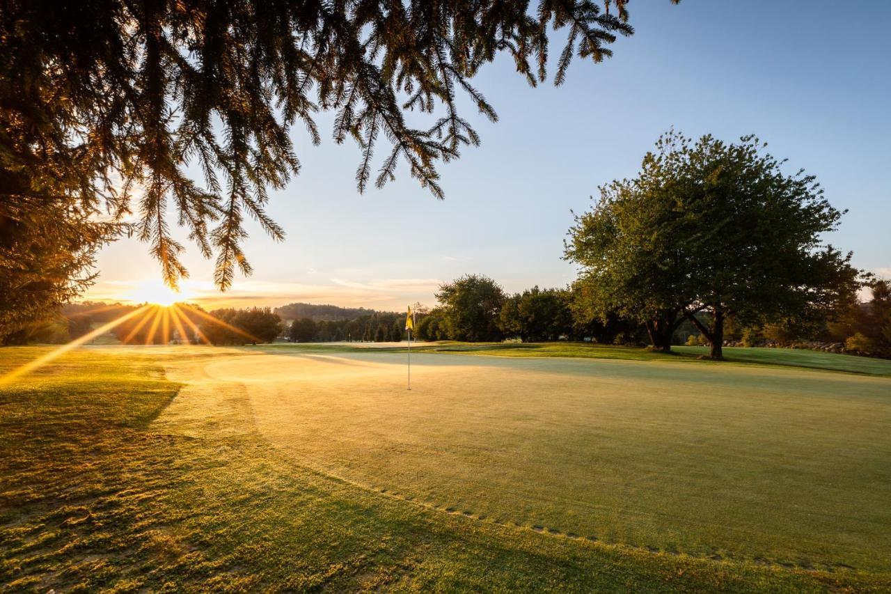 Отель Golf Certovo Bremeno Jistebnice Экстерьер фото